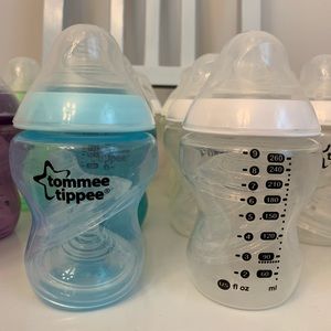 15 Tommee Tippee Bottles + Boon Grass